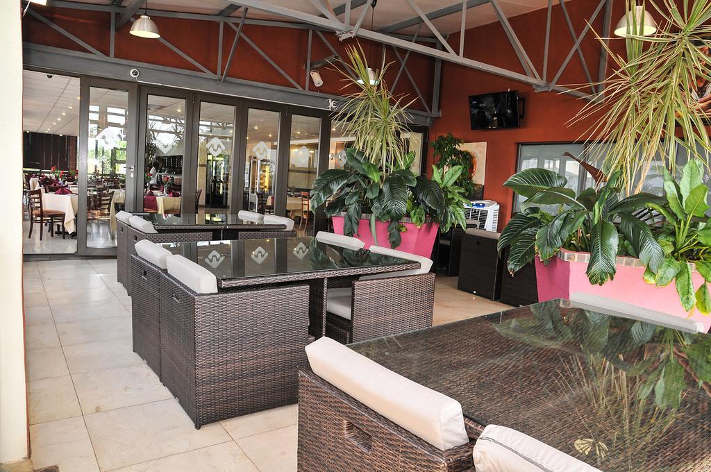 2Ten Hotel Sibasa Kültér fotó